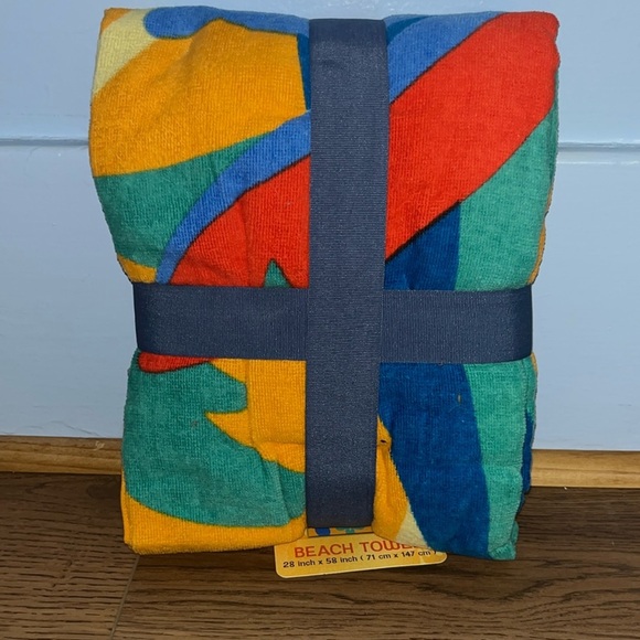 NWT Stitch Beach Towel - Picture 5 of 5
